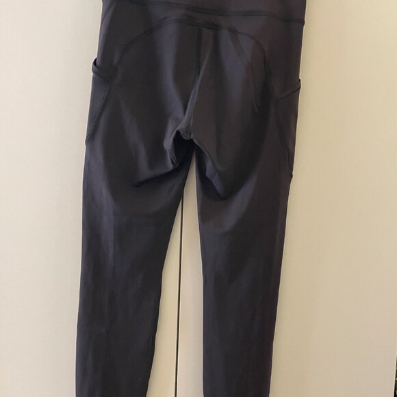Lululemon Power Thru High-Rise Tight 25" Black‎ size 6 excellent condition - Picture 5 of 10